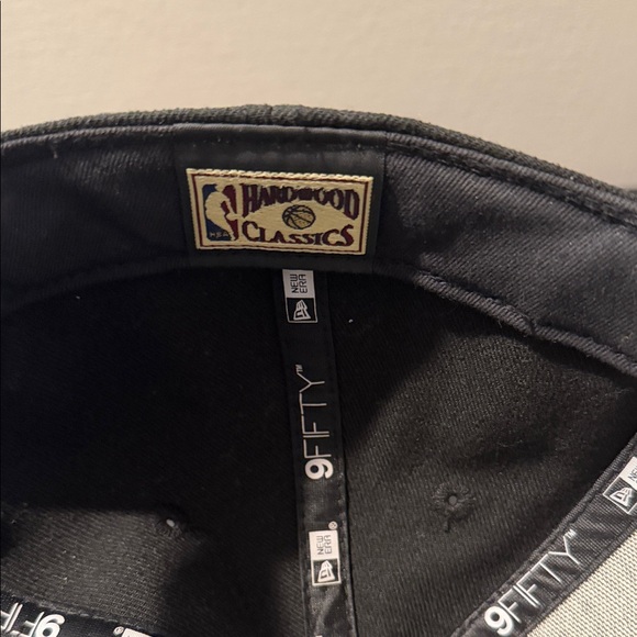 Vintage Milwaukee Bucks New Era 9Fifty SnapBack - Picture 7 of 9